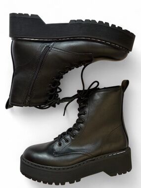 Universal Thread Combat Boots Womens